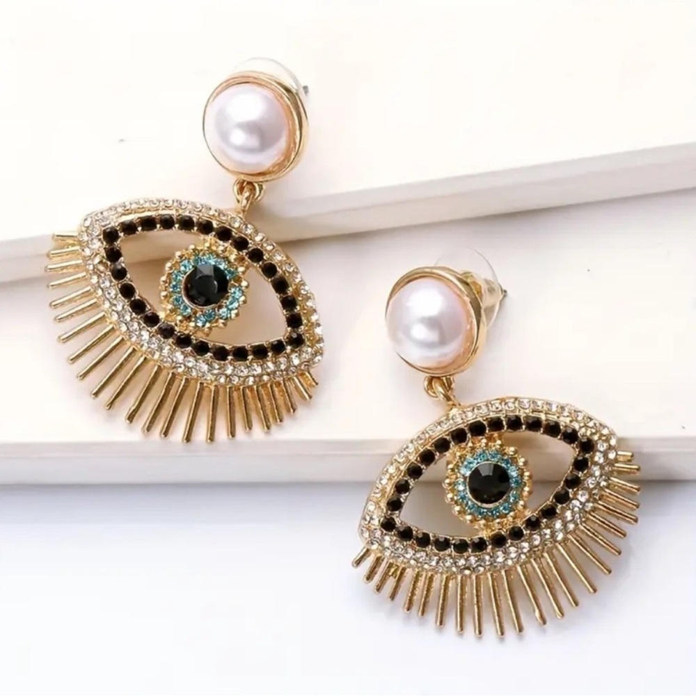 NEW! Boho-Chic Evil Eye Drop Earrings.  Lucky Earrings 🧿 A3-122